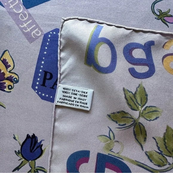 SOLD SOLD SOLD Authentic Longchamp Scarf - Picture 10 of 10